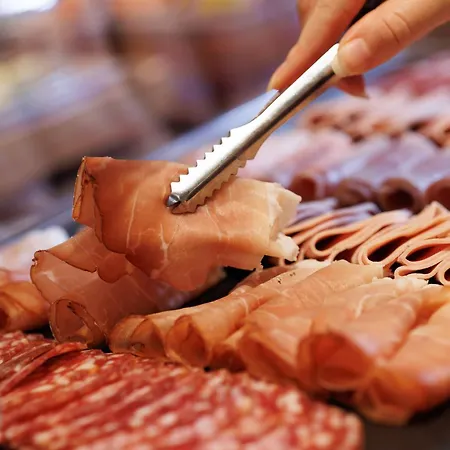 Restaurant La Vallee Noble, Proche Eguisheim Colmar ホテル 3*