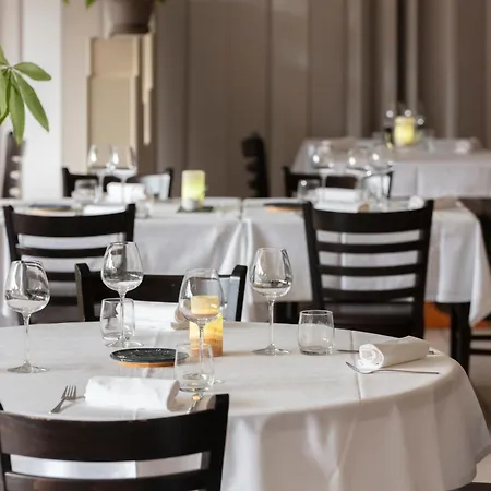 Отель Restaurant La Vallee Noble, Proche Eguisheim Colmar 3*