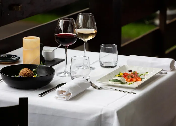 Restaurant La Vallee Noble, Proche Eguisheim Colmar Hotel 3*