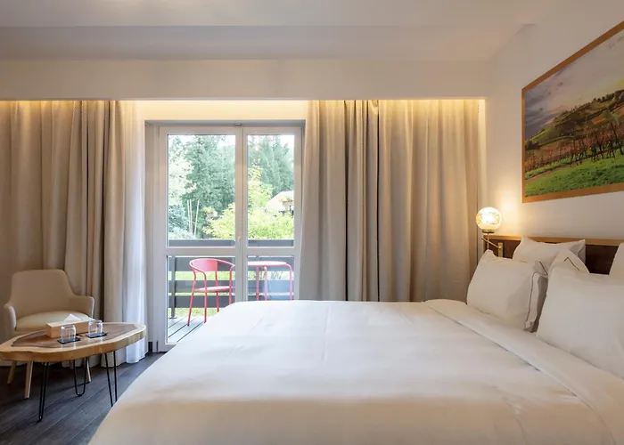 Restaurant La Vallee Noble, Proche Eguisheim Colmar ゾウルツマット